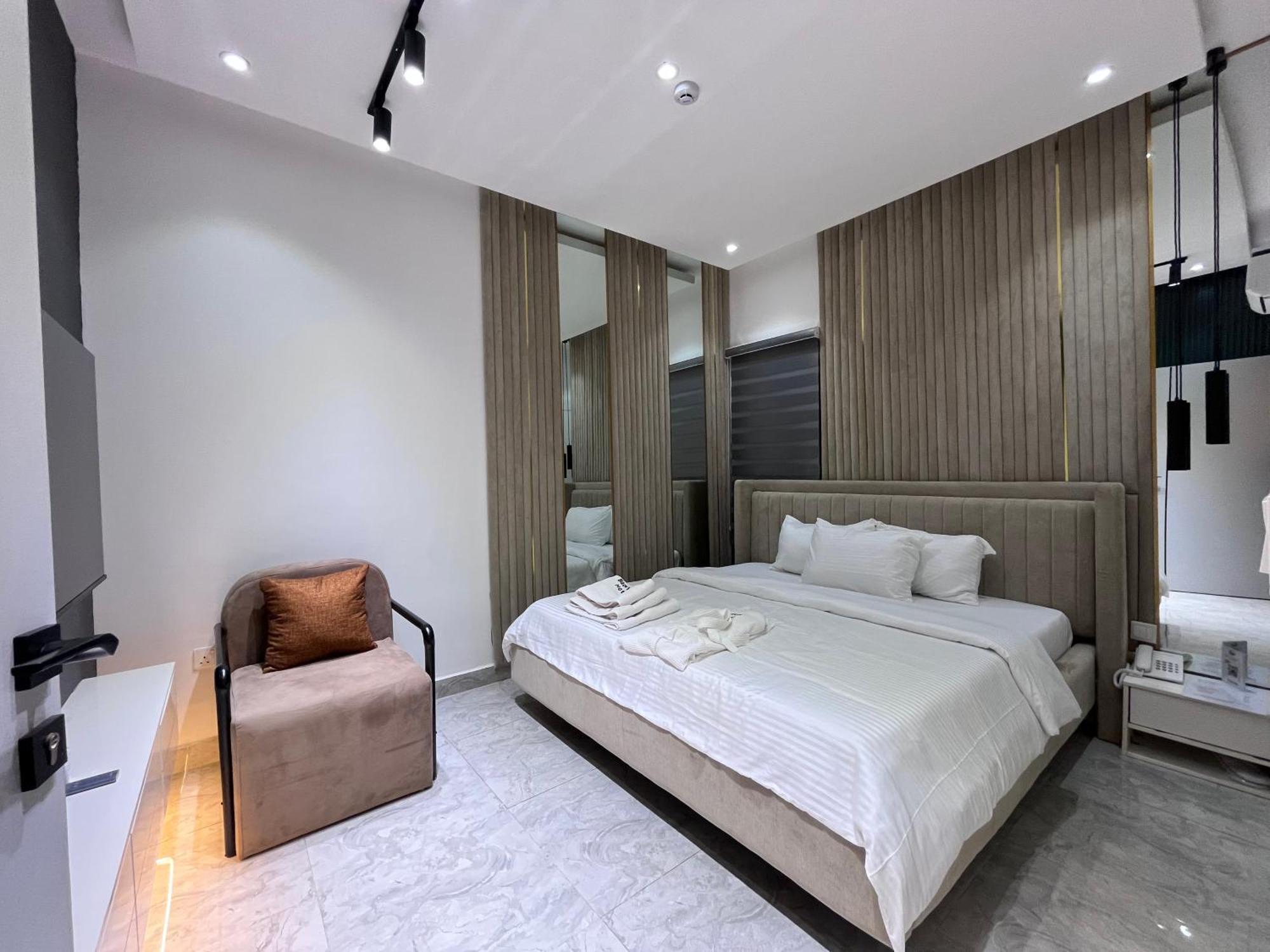 Blackwood Hotel